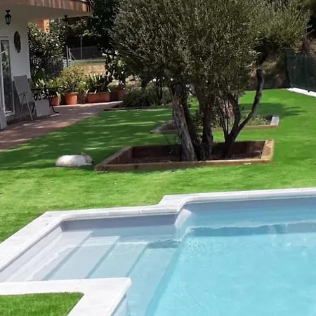 Sea-view Cozy Aptm W Garden Pool & Trampoline For Kids! Appartement