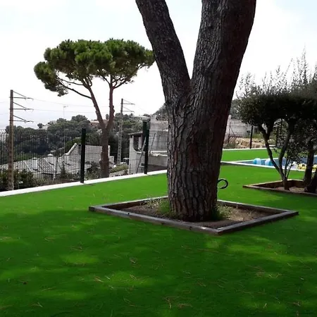 Sea-view Cozy Aptm W Garden Pool & Trampoline For Kids! *
