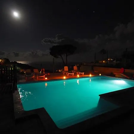 Sea-view Cozy Aptm W Amazing Pool & Trampoline For Kids! Льорет-де-Мар